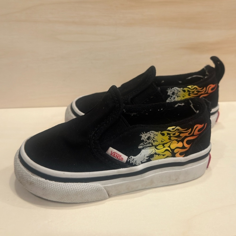 Vans Toddler Slip-On V Shoes. Size 5C. Black w/flame details